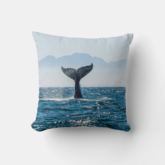Coussin Paysage marin de la baleine : Eau Dramatique. (Recto)