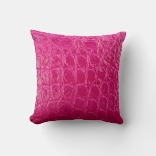 Coussin Peau de crocodile rose, texture cuir