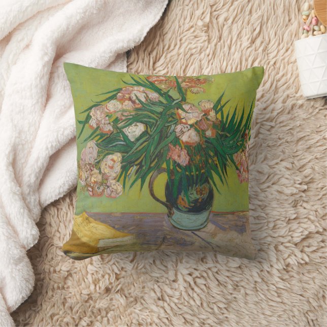 Coussin Peinture de fleur d'oléandre de Vincent Van Gogh (Couverture)