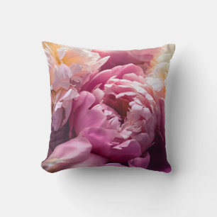 Coussin Peonies roses : Art Floral Luxueux.