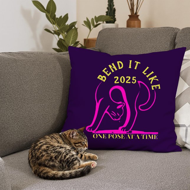Coussin Personnalisable "Plier comme 2025" Yoga Cat (Créateur téléchargé)