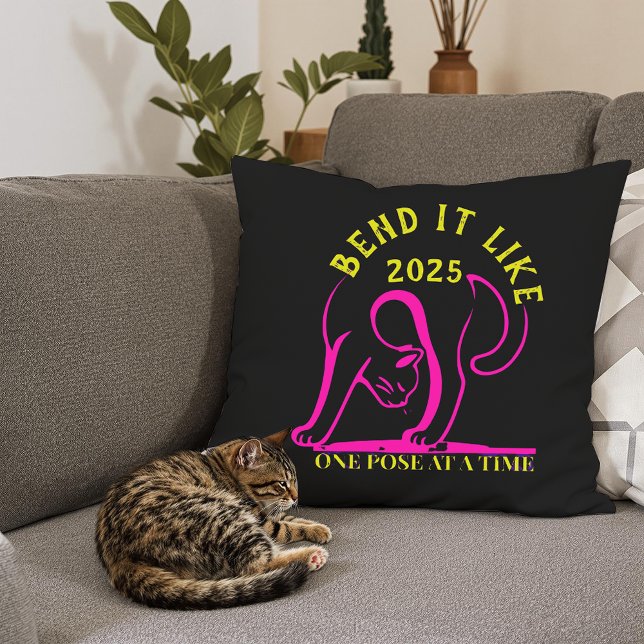 Coussin Personnalisable "Plier comme 2025" Yoga Cat (Créateur téléchargé)