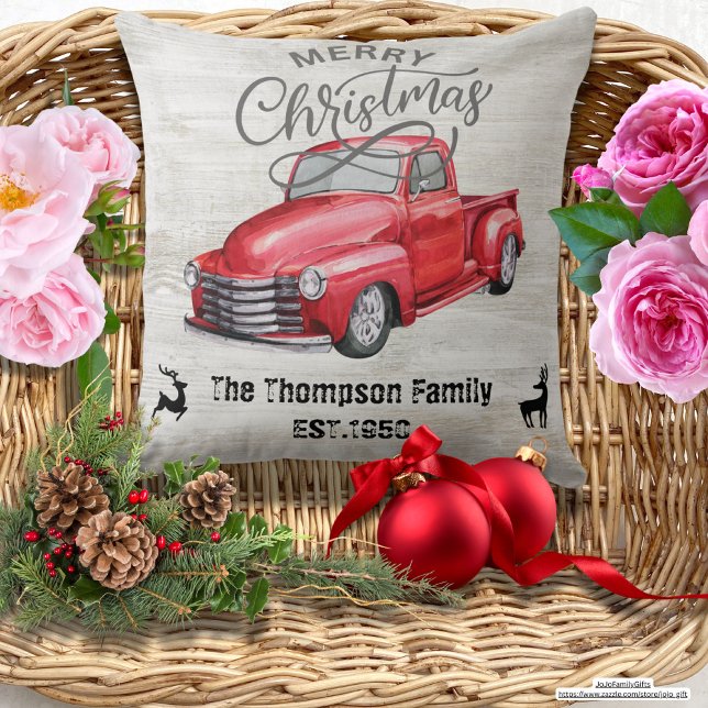 Coussin Personnalisé Elégant bois rustique Camion rouge Fa (Trendy vintage red truck for family. Merry Christmas. Rustic wood background. Elegant Christmas deco)