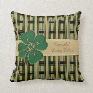 Coussin personnalisé par shamrock irlandais