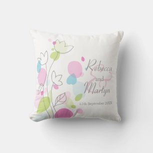 Coussin Pétales de fleurs de confetti moderne mariage cous