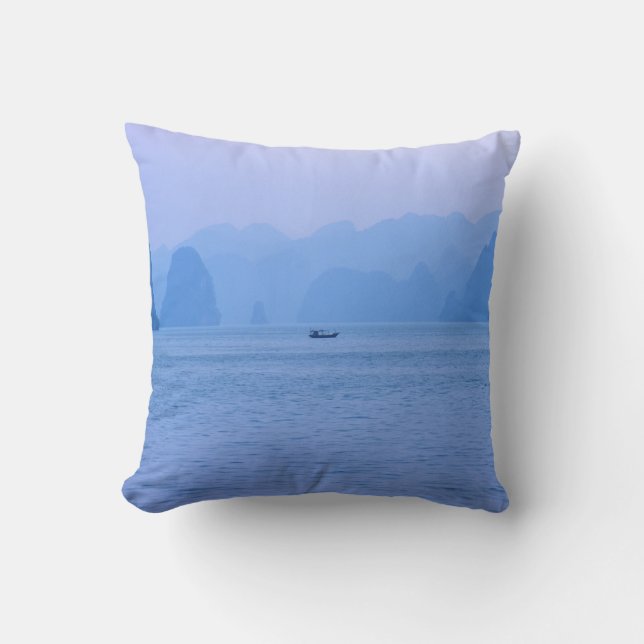 Coussin Petit bateau de pêche à Ha Long Bay - Vietnam, Asi (Recto)
