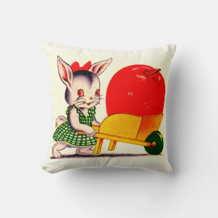 Coussin petit lapin poussant chariot avec grande grande po