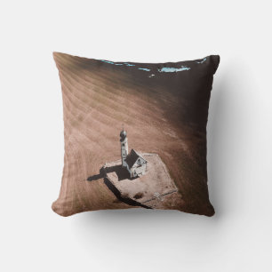 COUSSIN PHOTO AÉRIENNE DU BÂTIMENT BLANC PENDANT LA JOUR