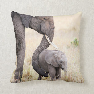 Coussin Photo bébé de l'éléphant de l'amour maternel