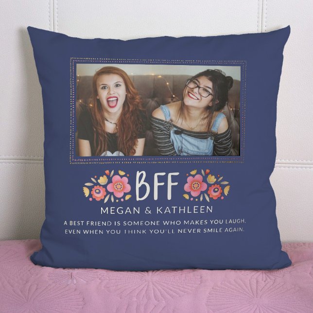 Coussin Photo Best Modern Friends BFF (A cute best friends photo pillow. personalize it with your names and a short message.)