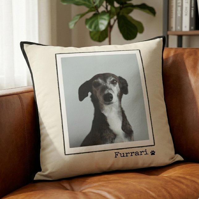 Coussin Photo de compagnie personnalisée Rétro Moderne Min (Modern Personalized Pet Photo Pillow a stylish gift for any dog mom or dog dad.)