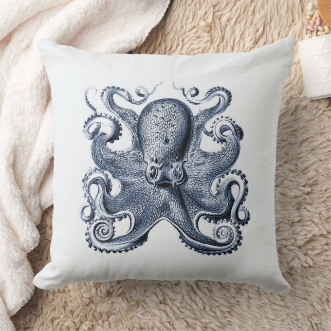Coussin Photo de la marine Blue Octopus par Ernst Haeckel (Couverture)