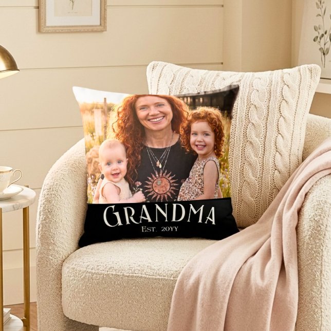 Coussin Photo de l'année de création du nom personnalisé d (Créateur téléchargé)