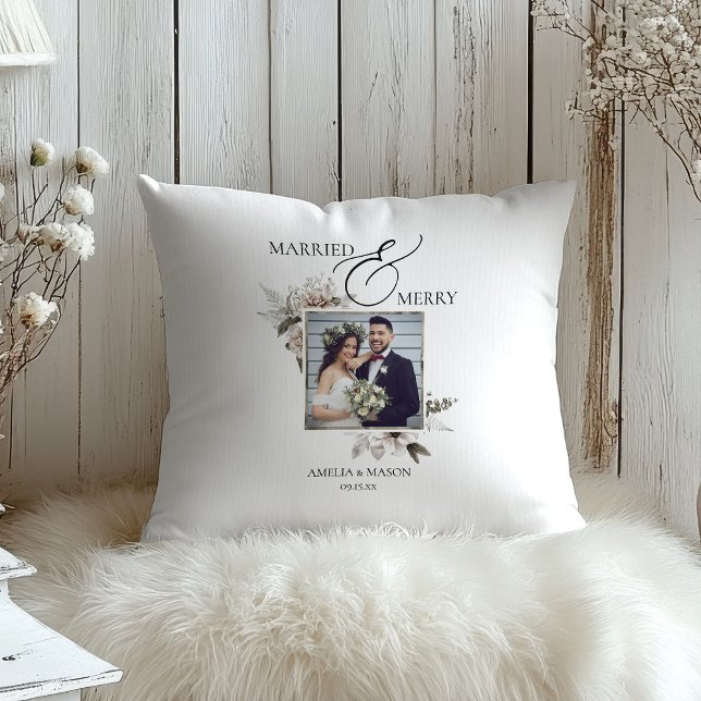 Coussin Photo Marié & Joyeux Floral Aquarelle Noël (Photo Married & Merry Floral Watercolor First Christmas Together Throw Pillow)