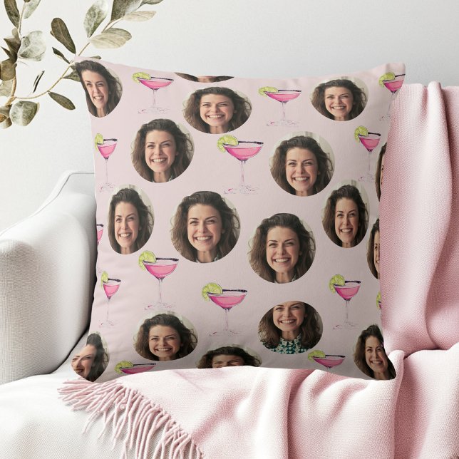 Coussin Photo personnalisé sur visage & cocktail | Rose pe (Créateur téléchargé)