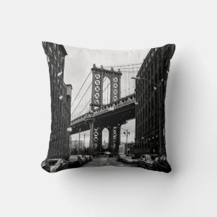 COUSSIN PHOTOGRAPHIE À L'ÉCHELLE GRAYSQUE DU PONT BROOKL