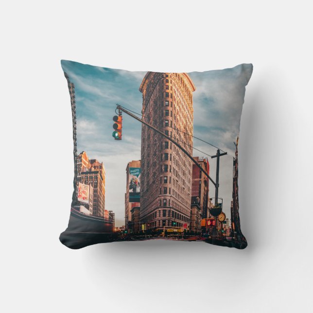 COUSSIN PHOTOGRAPHIE ARCHITECTURALE DU BÂTIMENT BROWN (Recto)