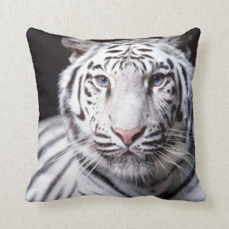 Coussin Photographie blanche de tigre de Bengale