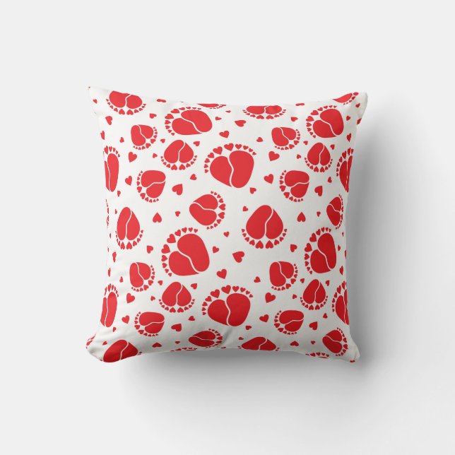Coussin Pieds bébé et Coeurs en rouge (Recto)