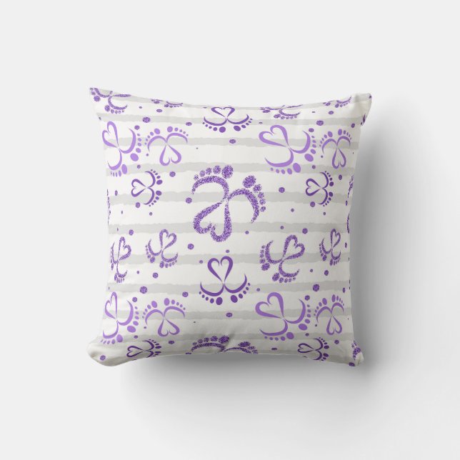 Coussin Pieds et Coeurs bébé en parties scintillant violet (Recto)