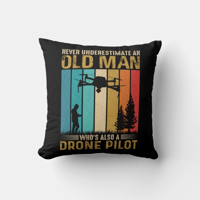 Coussin Pilote de drone Vieux Homme humoristique (Recto)