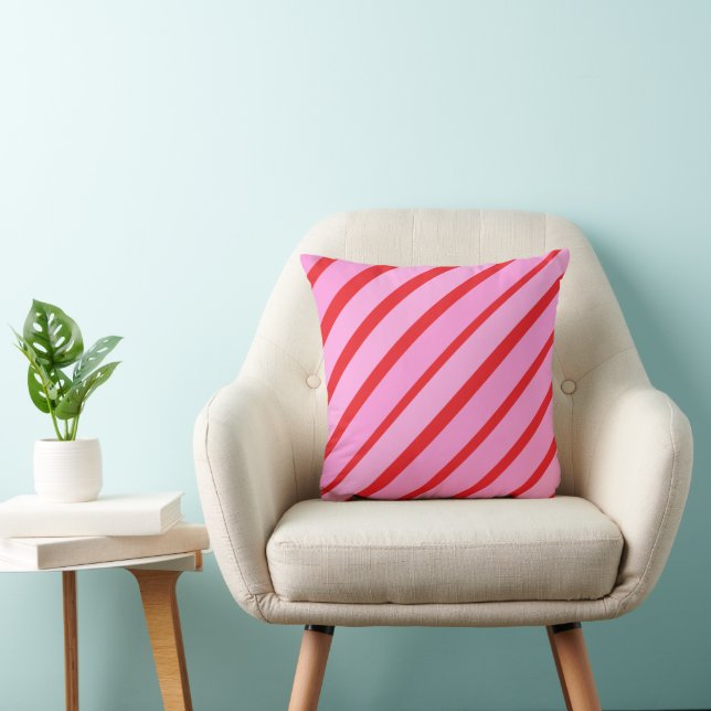 Coussin Pink and Red Diagonal Stripes  (Chaise)