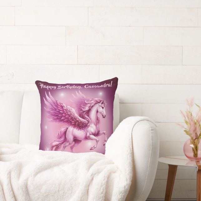 Coussin Pink Pegasus "Joyeux anniversaire" (Canapé)