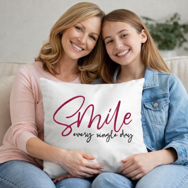 Coussin Pink Script Silver Glam Motivational Throw Pillow (Créateur téléchargé)