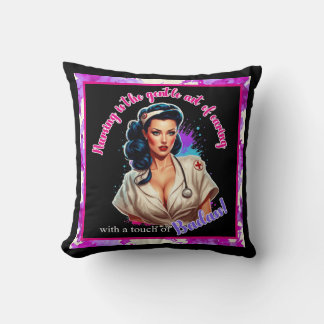 Coussin Pinup_ Infirmière Badass