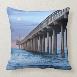 Coussin Pleine lune sur la jetée, Californie