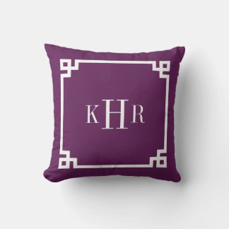 Coussin Plum Purple Clé grecque Bordure Personnalisée Mono
