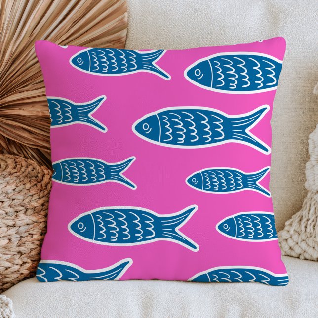 Coussin Poisson bleu sur océan esthétique dopamine rose ch (Créateur téléchargé)