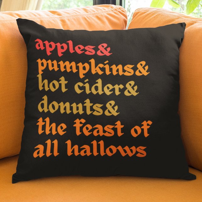 Coussin Pommes d'automne colorées Cidre Citrouille Hallowe (Vintage typography and a list of October pleasures decorate this traditional Halloween pillow.)