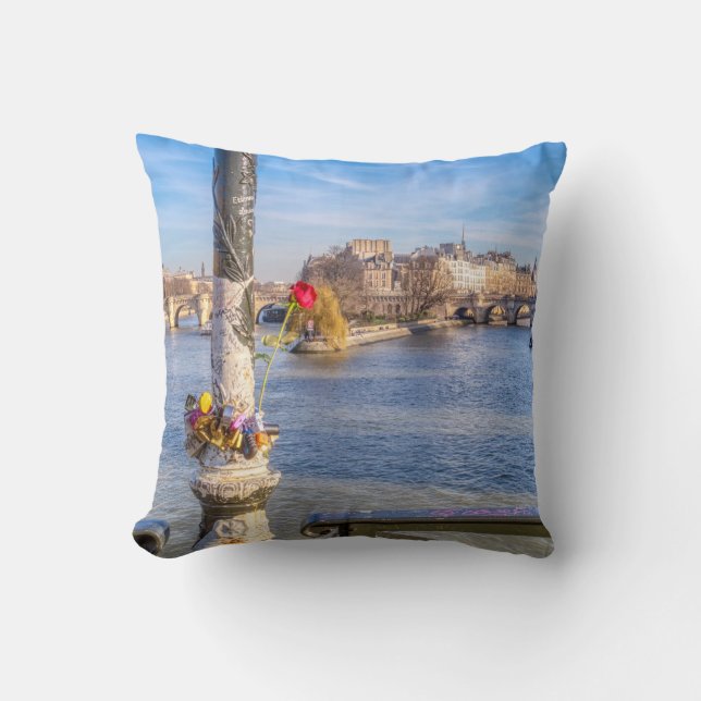 Coussin Pont des Arts le jour de la Saint Valentin - Paris (Recto)