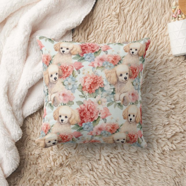 Coussin Poodles et fleurs (Couverture)