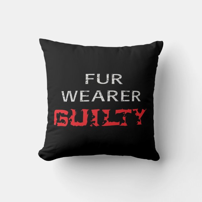 Coussin Porteur de fourrure coupable (Recto)