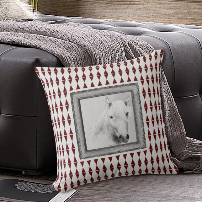 Coussin Portrait de Cheval Blanc Harlequin Bourgogne Art (Créateur téléchargé)