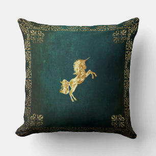Coussin Pose de Licorne Dorée Luxe Décoratif Fantastique