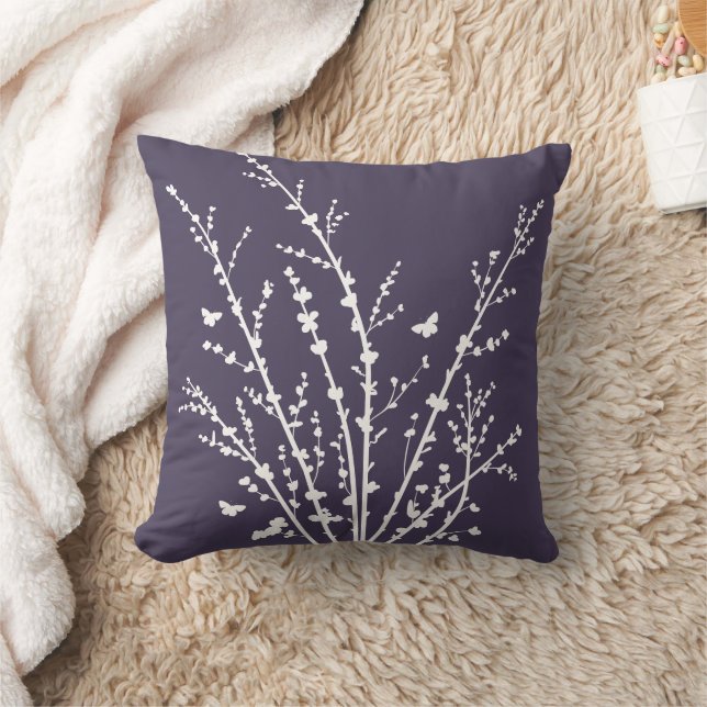 Coussin Poupées et branches minimes d'aubergine (Couverture)