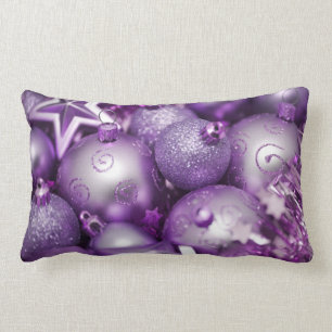 Coussin pourpre de jet de babioles d'ornements de