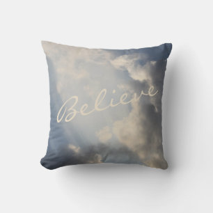 Coussin Poutres de soleil nuages blancs Inspiration Croire