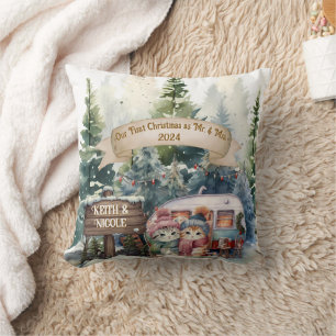 Coussin Premier couple de jeunes mariés en camping-car pou
