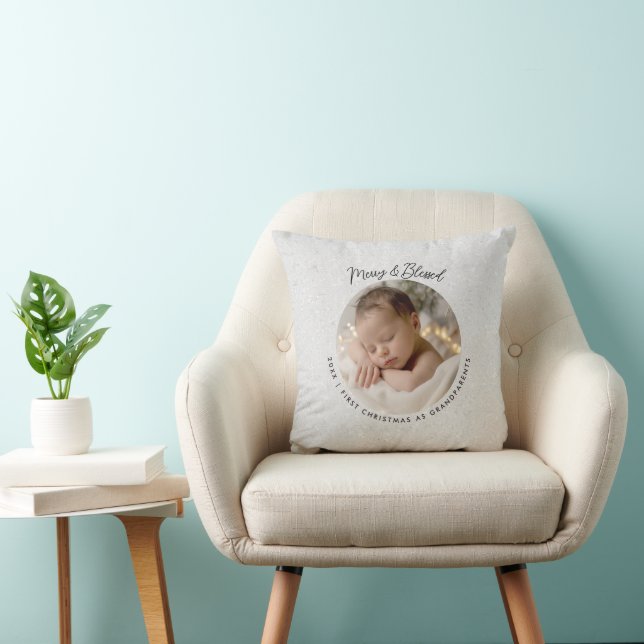 Coussin Premier Noël Grands-Parents Moderne Simple Photo (Chaise)