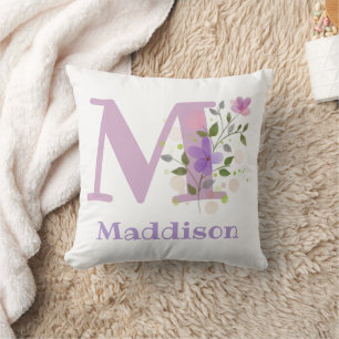 Coussin Premier nom initial plus avec fleurs