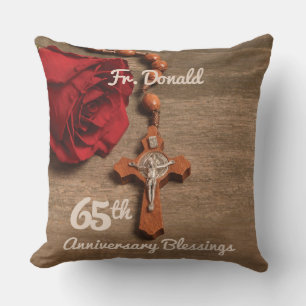 Coussin Prêtre 65ème anniversaire de l'Ordination Rose et