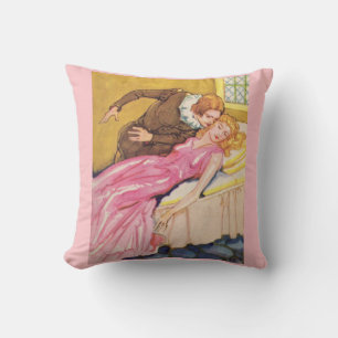 Coussin Prince Charming baiser Beauté dormante