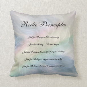 Coussin Principes de Reiki de mandala d'arc-en-ciel