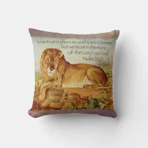 Coussin Psaume 20:7 Verset de la Bible du Lion chrétien