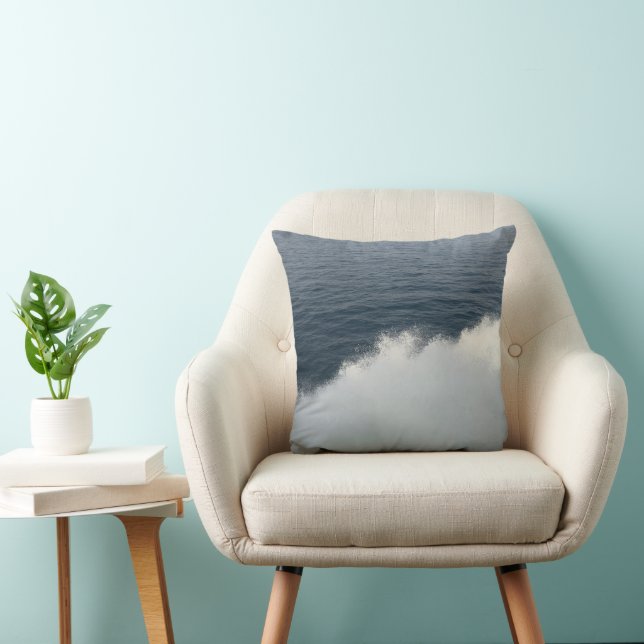 Coussin Pulvérisation de vagues océaniques du ferry à Capr (Chaise)