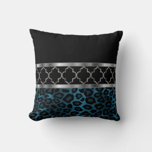 Coussin Quatrefoil bleu, noir et argent et léopard